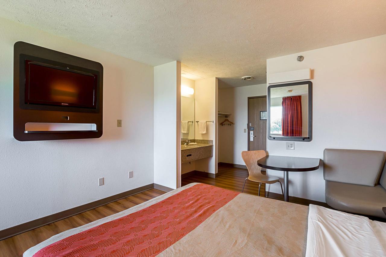 Motel 6 Omaha - Iat West Luaran gambar
