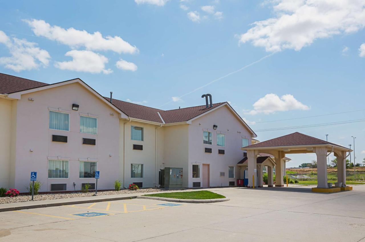 Motel 6 Omaha - Iat West Luaran gambar